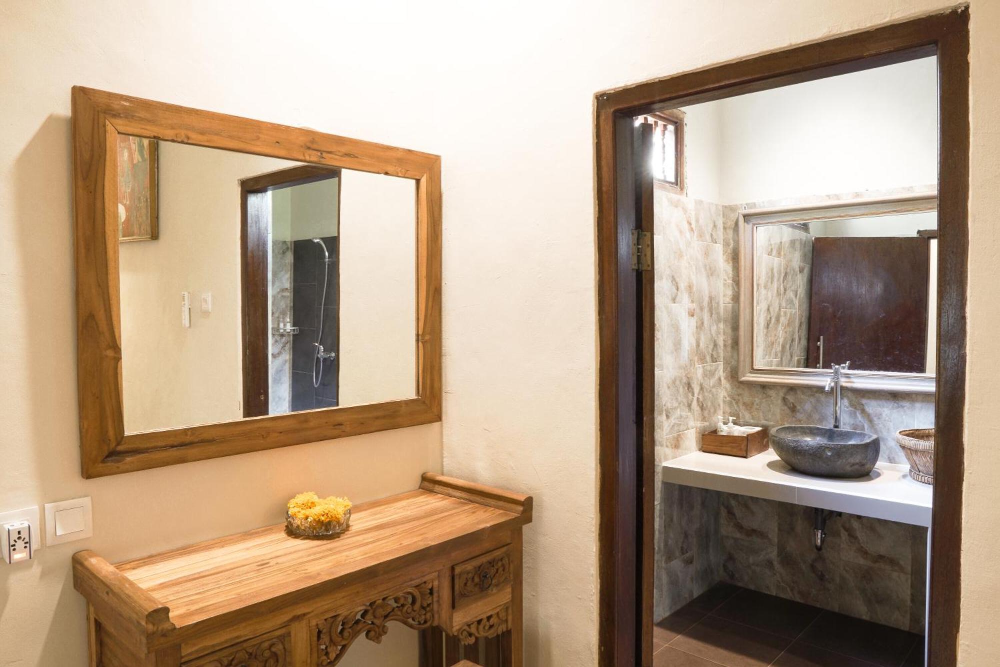 Nirwa 1 Ubud Guesthouse Экстерьер фото