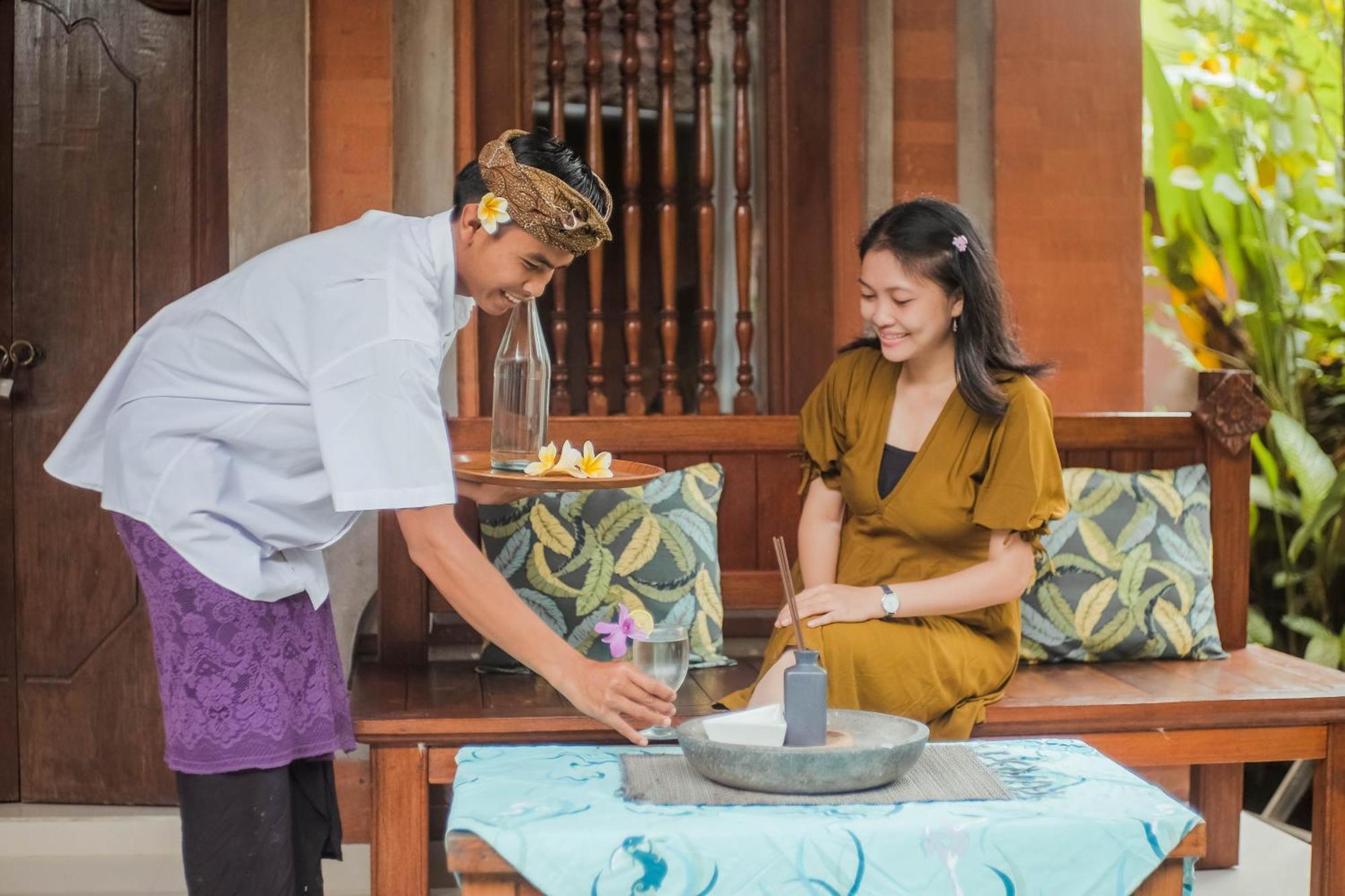 Nirwa 1 Ubud Guesthouse Экстерьер фото